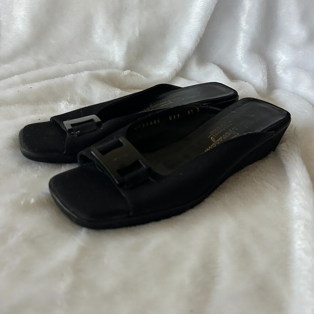 Salvatore Ferragamo Wedge Slides Womens 6.5 Black Low Heel Open Toe VTG CBK Luxe